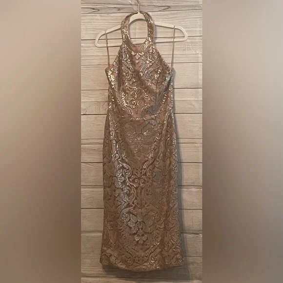 Dress the Population | Dresses | Dress The Population Womens Cassie Dress W Modern Halter In Nudesilver Sequin | Poshmark Dress the Population | Dresses | Dress The Population Womens Cassie Dress W Modern Halter In Nudesilver Sequin | Poshmark